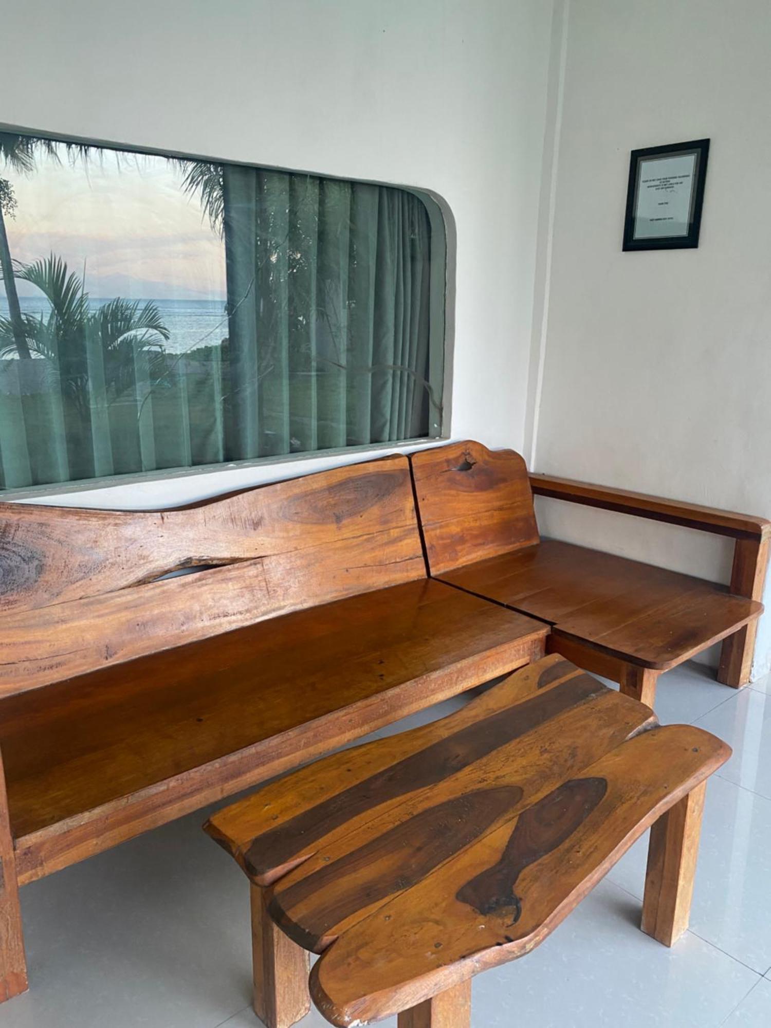 East Lombok Dive Hotel - 3 Private Rooms On The Beach Labuhan Pandan Exterior photo